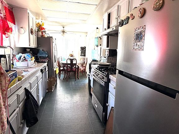 3rd image of 4480 Lineras Way
