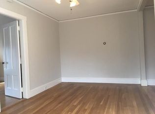 7 Mount Vernon St #4, Newport, RI 02840