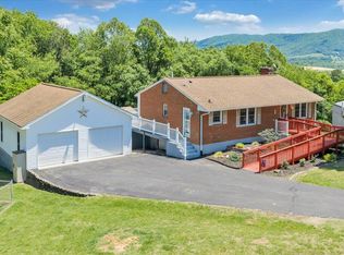 90 Berkshire Cir, Roanoke, VA 24019