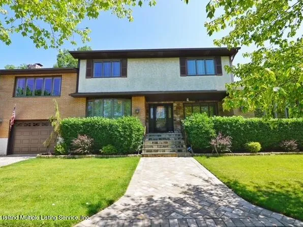 290 Bennett Ave, Staten Island, NY 10312
