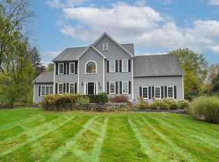 1 Walnut Ln, Medway, MA 02053