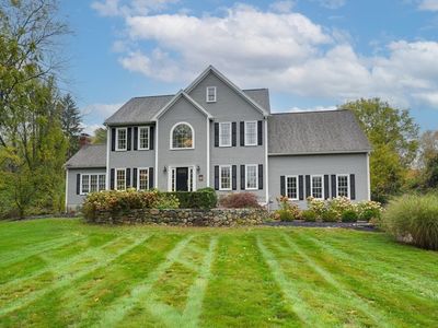 1 Walnut Ln, Medway, MA, 02053