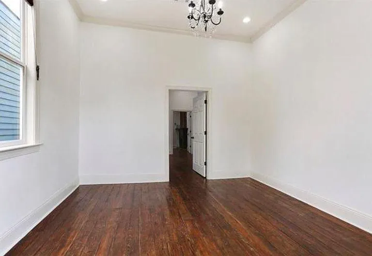 2122 Saint Roch Ave — Photo 5