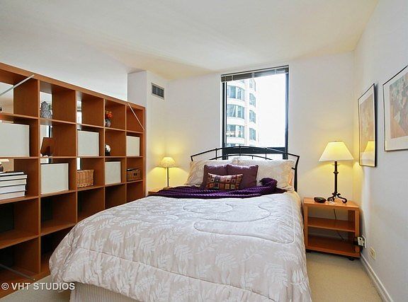 4th image of 401 E Ontario St APT 2006