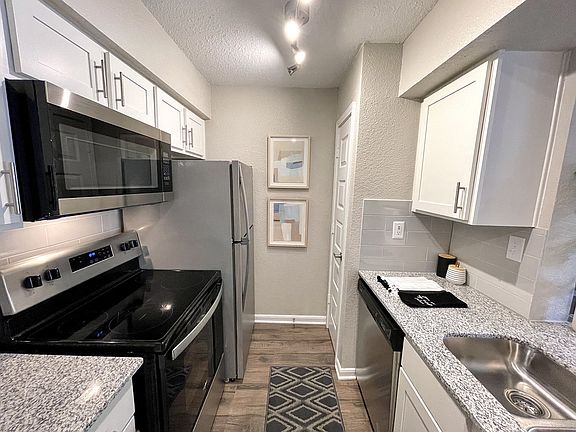 4th image of 1520 Enclave Pkwy #1322