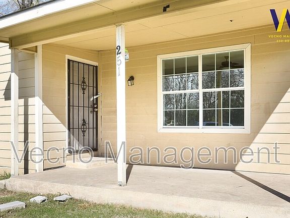 3rd image of 251 Cooper St Unit 1