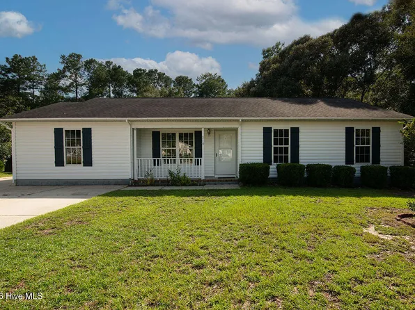 210 Chokecherry S, Richlands, NC 28574