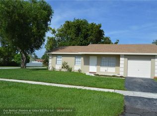 19376 Delaware Cir, Boca Raton, FL 33434