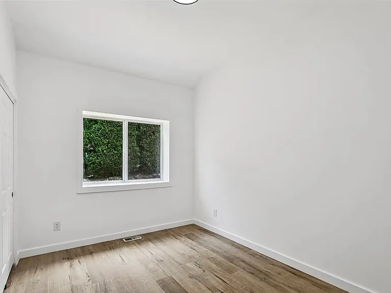 2805 Chambers Bay Dr — Photo 16