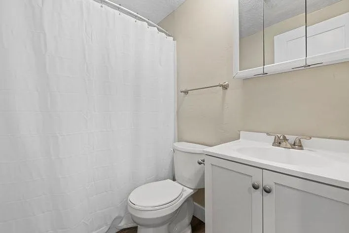 455 N 400 W #44 — Photo 7