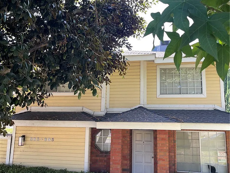 303 S Violet Ave #J — Photo 1