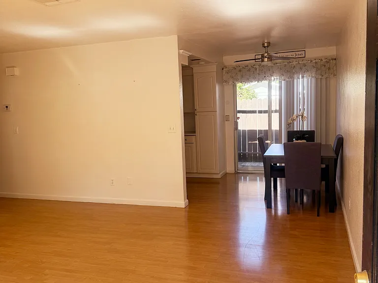 3001 Quail Hollow Dr — Photo 1