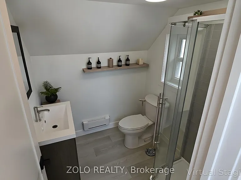 498 Charlotte St — Photo 15