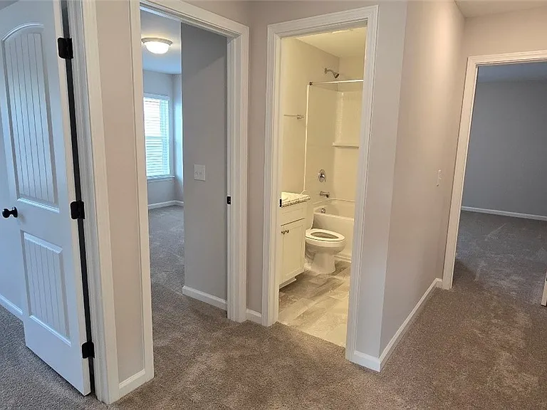 109 Exmoor Cir — Photo 15