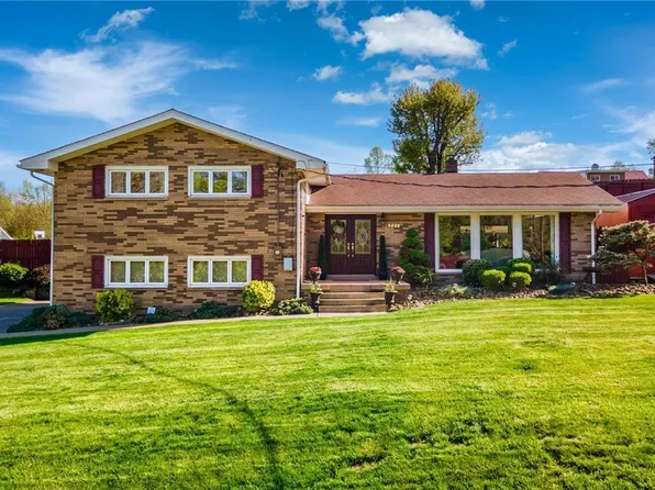 227 Vine St, Follansbee, WV 26037