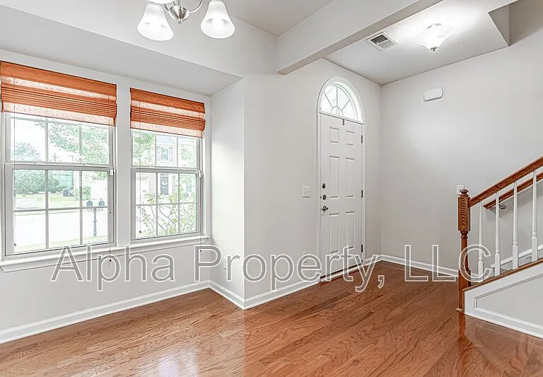 106 Middleby Way — Photo 5