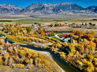 5950 W Table Mesa Rd, New River, AZ 85087