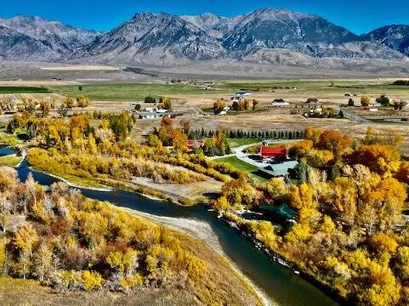 5950 W TABLE MESA Road, New River, AZ 85087