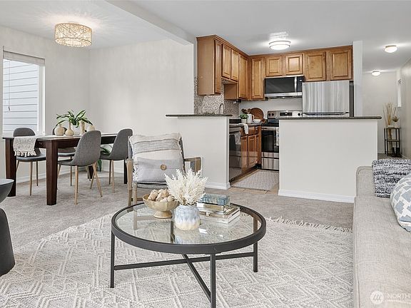 3rd image of 20324 Bothell-Everett Highway SE #F204