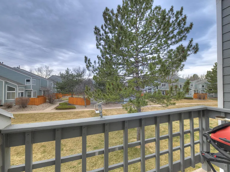 7437 Singing Hills Dr — Photo 6