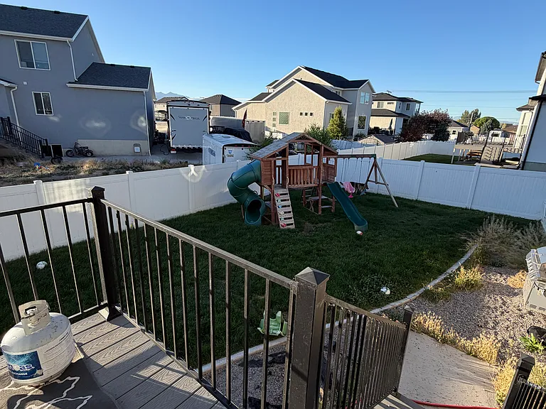 631 S Center St — Photo 11