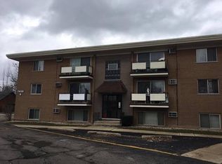 7410 W 111th St APT 310, Worth, IL 60482
