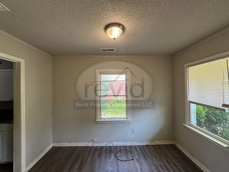 4605 Verne Rd — Photo 3