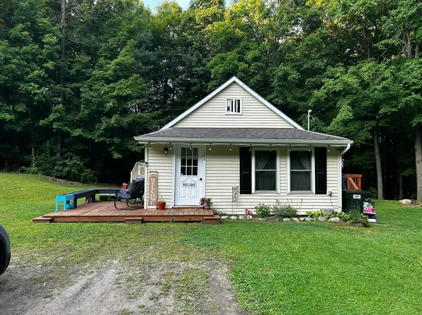 168 Trim Rd, Morrisonville, NY 12962