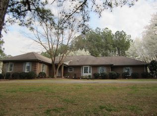 1937 Larkspur Dr, Sanford, NC 27330