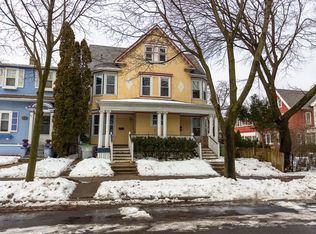 3263 N Hackett Ave, Milwaukee, WI 53211