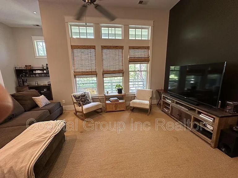 4635 Pleasant Ave #D — Photo 32