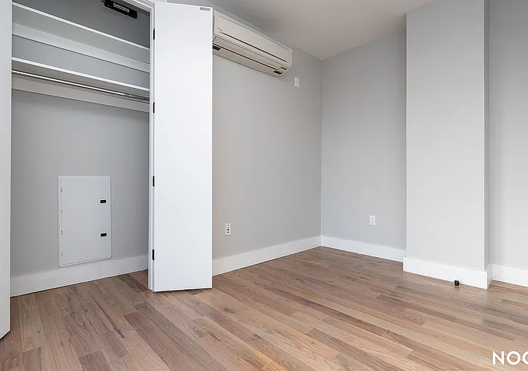 31-61 Vernon Blvd #6X — Photo 8