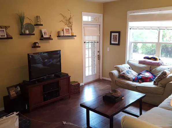 1975 Nocturne Dr, Alpharetta, GA 30009