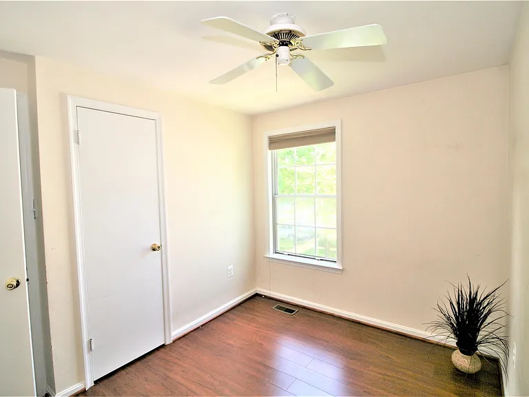 10602 Tuppence Ct — Photo 23