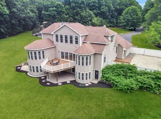 31 Cedar St, North Reading, MA 01864