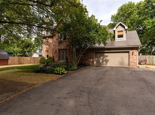 8209 Englewood Rd, Indianapolis, IN 46240