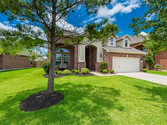 Stunning curb appeal