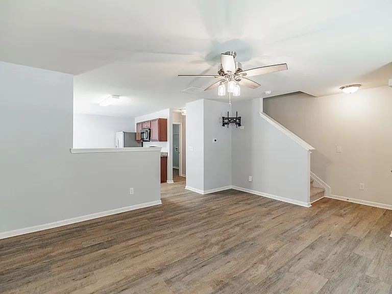157 Brockett Dr — Photo 9