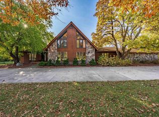 3839 Napier Rd, Plymouth, MI 48170