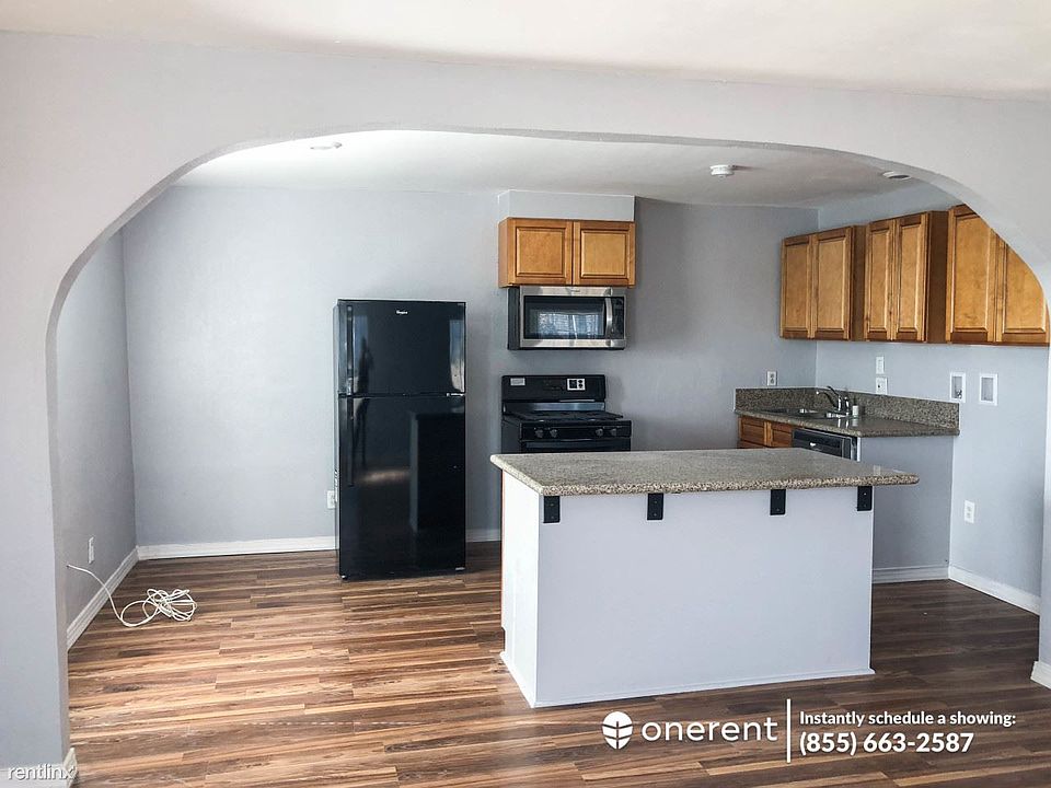1st image of 310 35th St APT A