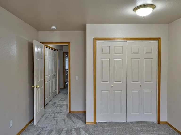 1133 NE Hidden Valley Dr #A-D — Photo 11