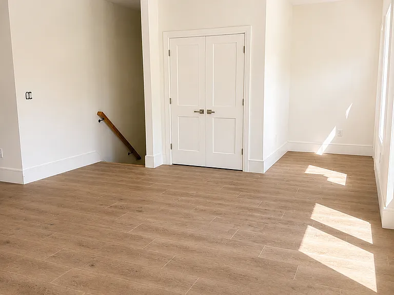 25 Buel Ave #2 — Photo 2