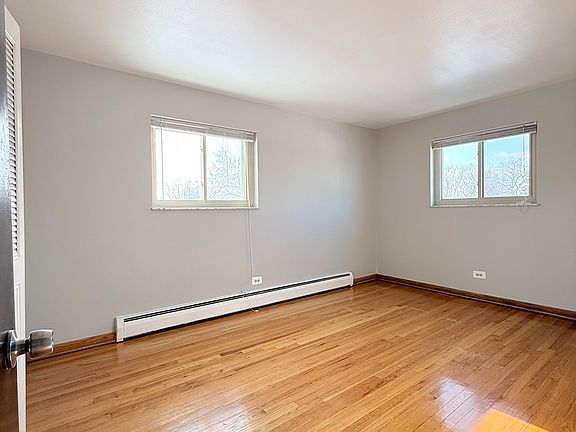 5th image of 1026 S River Rd APT 2C