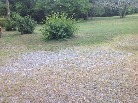 3rd image of 1011 Seven Oaks Dr