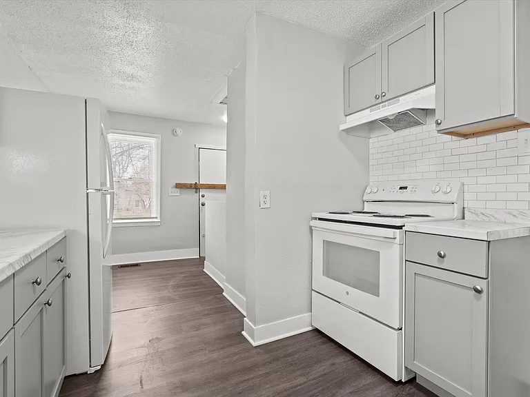 6915 Agnes Ave #1 — Photo 8