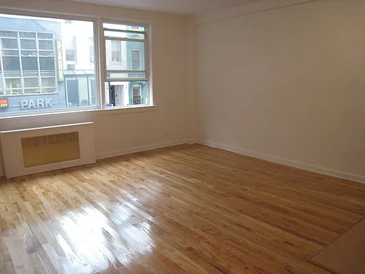 Rented by City Connections Realty | media 4