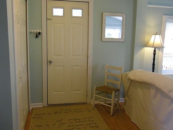 5th image of 317 Highland Ave