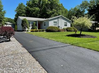 2145 & 2147 Maplewood Rd, Stow, OH 44224