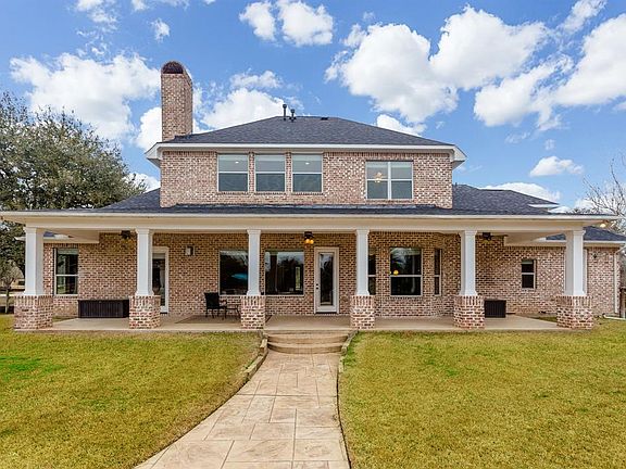 2nd image of 32523 Waterworth Ct