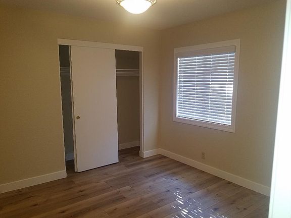 2nd image of 978 Zarick Dr